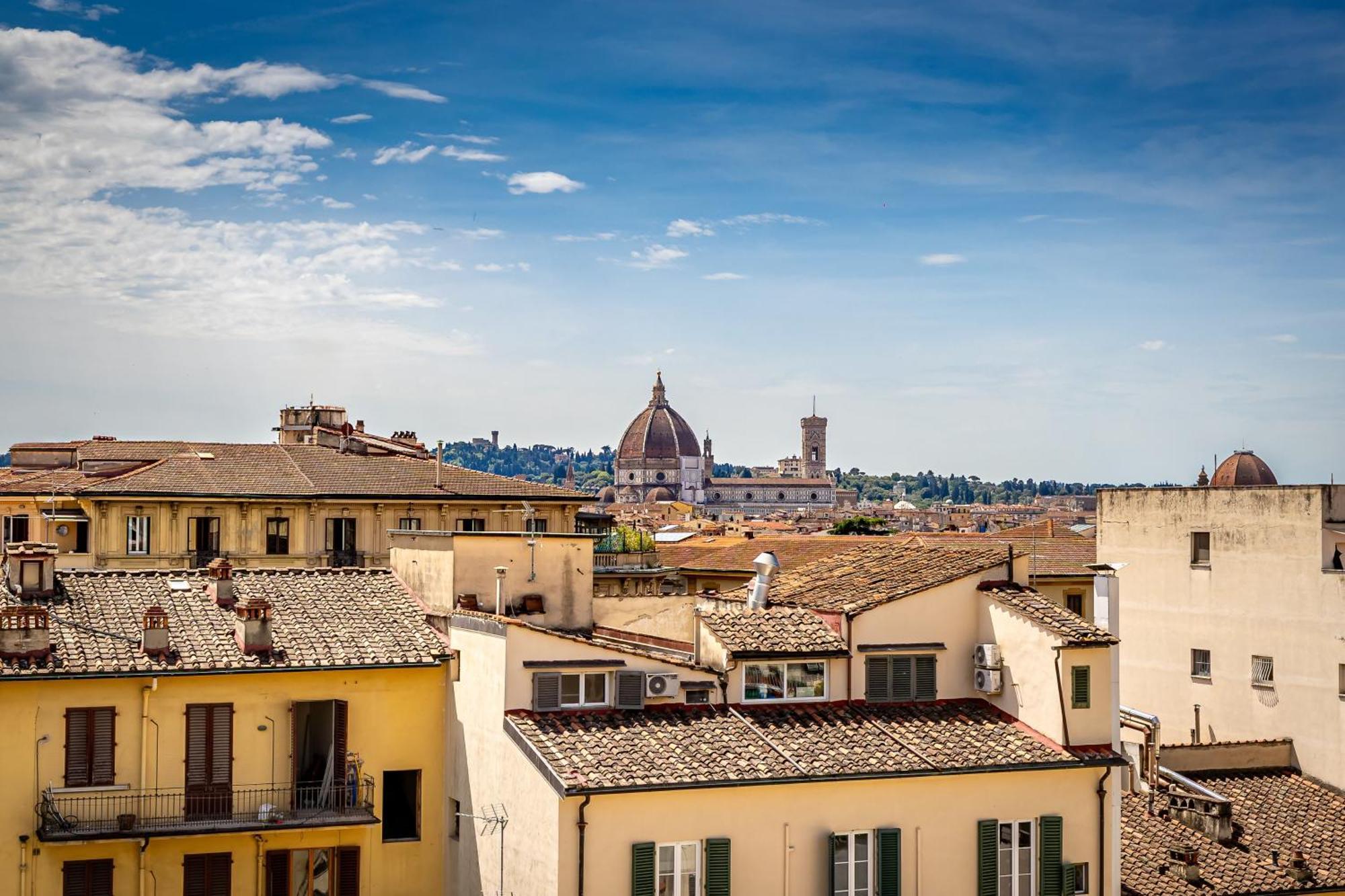 Roommo Fortezza Apartment Florence